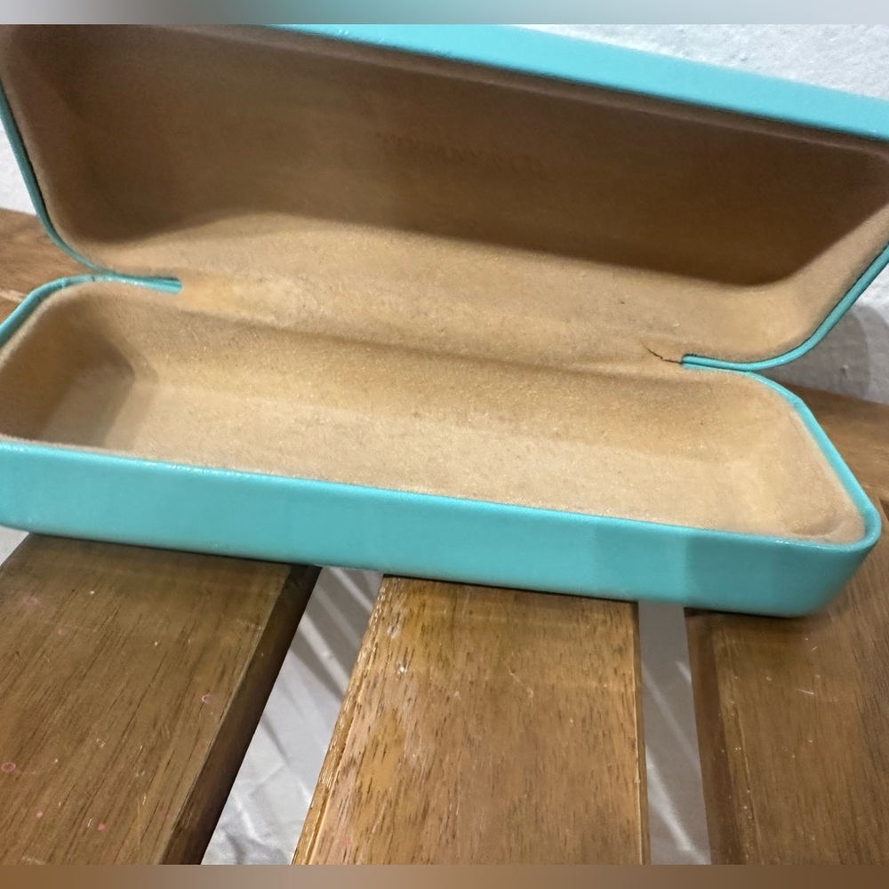 Tiffany & Co sunglasses case - Picture 3 of 4